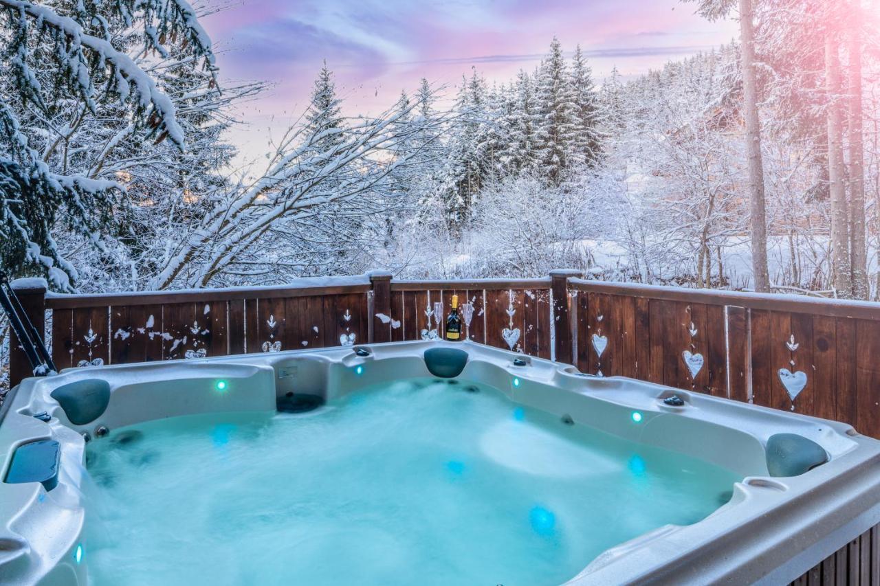 Chalet Cote Coeur, La Tania, With Outdoor Hot Tub And 7 Ensuite Rooms Exterior foto